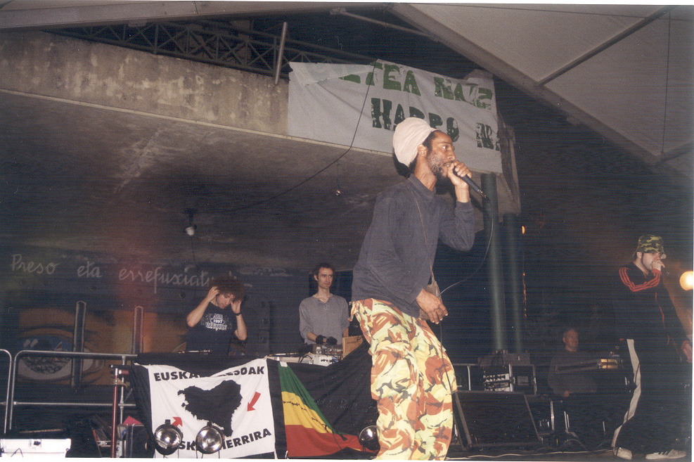 Zizurkilplaza-SelektahSS+R.jpg